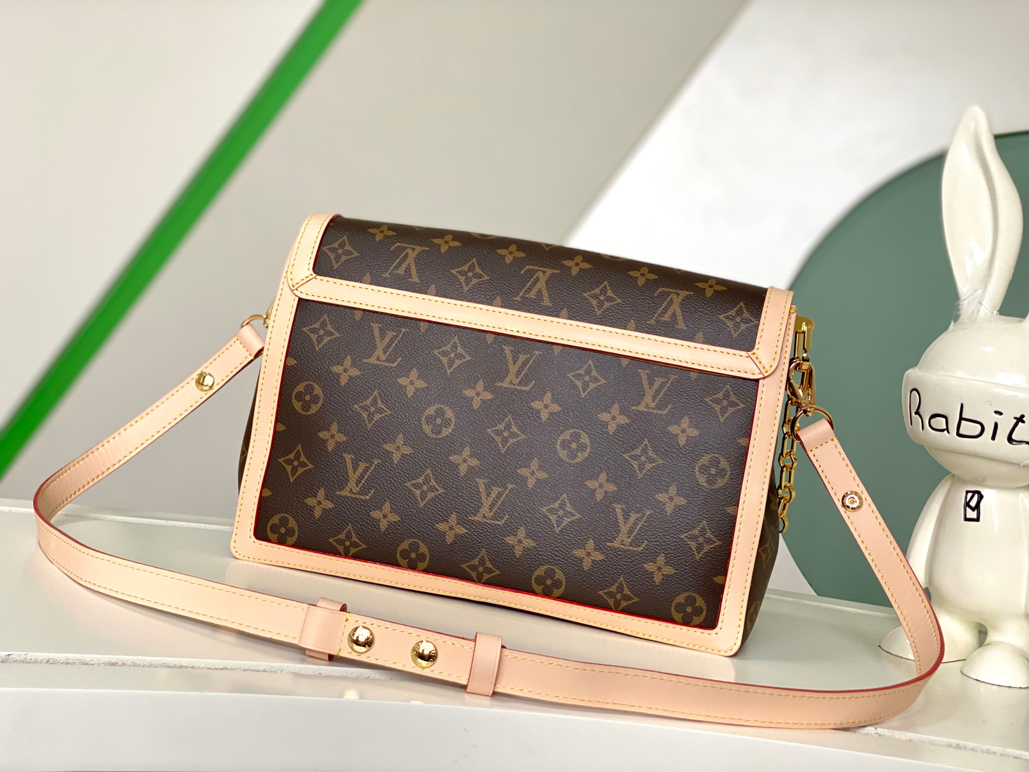 Louis Vuitton Dauphine Soft Large Handbag - Image 3