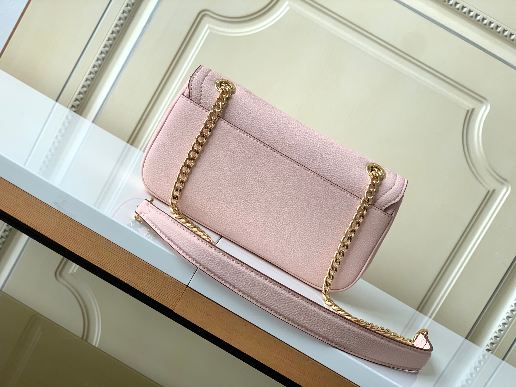 Louis Vuitton LockMe East-West Chain Bag - Image 3