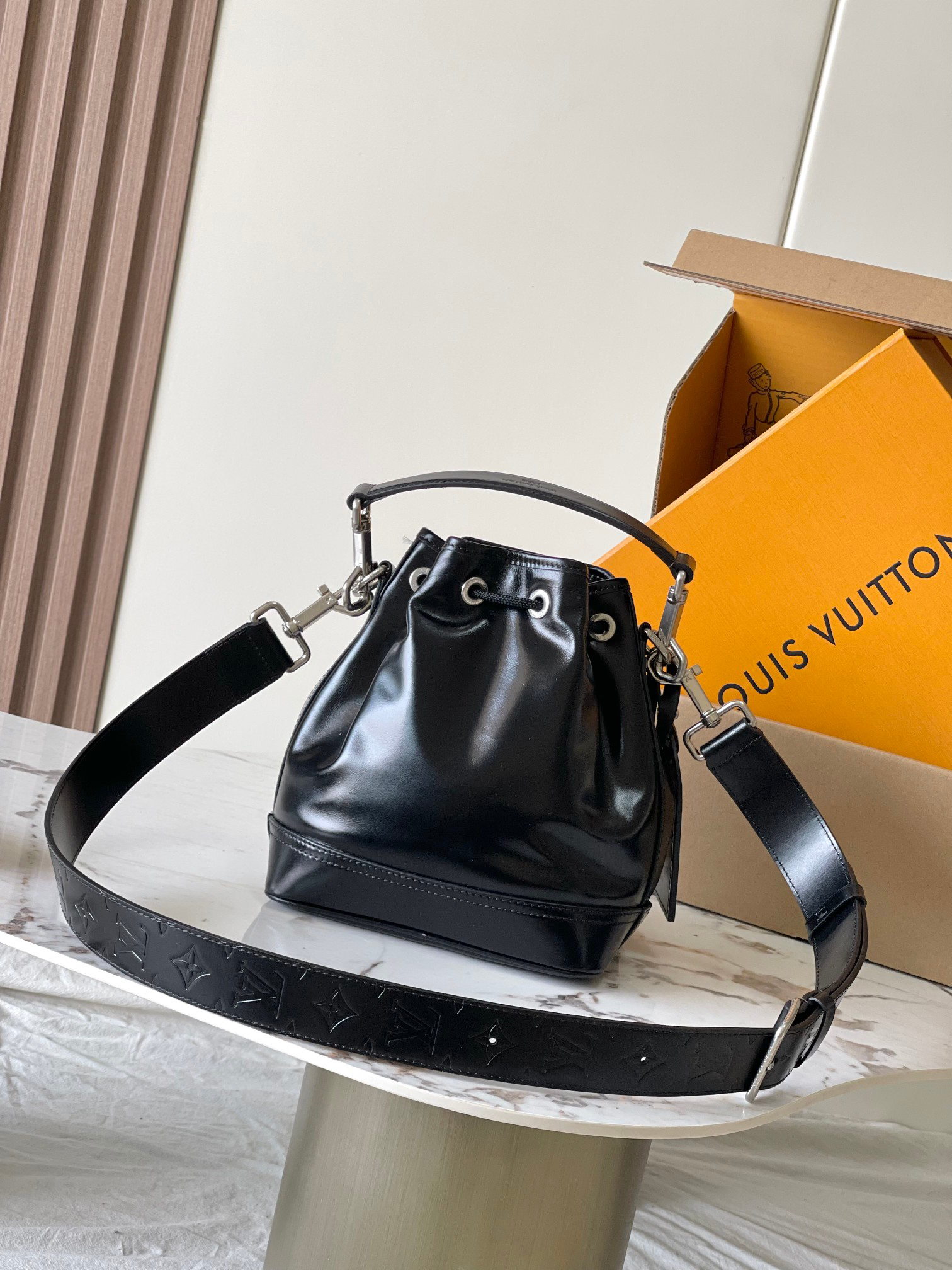Noé Cargo Small Bucket Handbag - Image 3