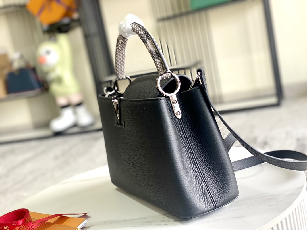 Louis Vuitton Capucines Handbag in Grained Cowhide and Python Leather - Image 3