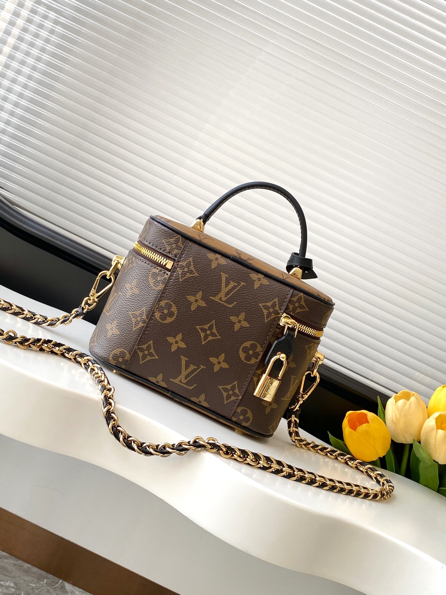 Louis Vuitton Nice Cosmetic Bag M47128 - Image 3