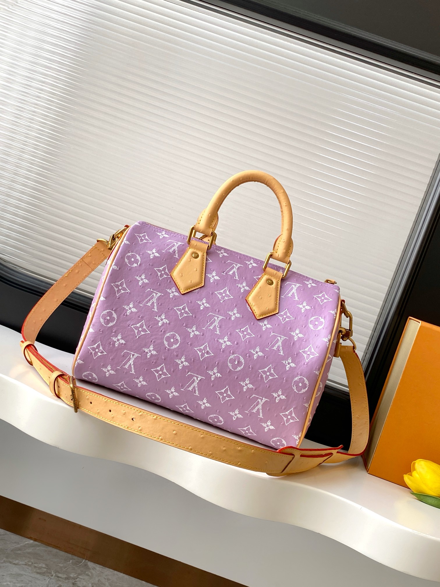 Speedy P9 Bandouliere 30 Monogram Leather Handbag - Image 3
