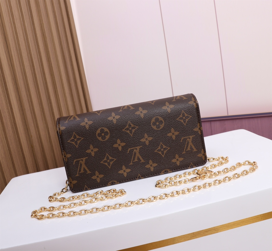 Lily WOC Monogram Canvas Chain Wallet M82509 - Image 3