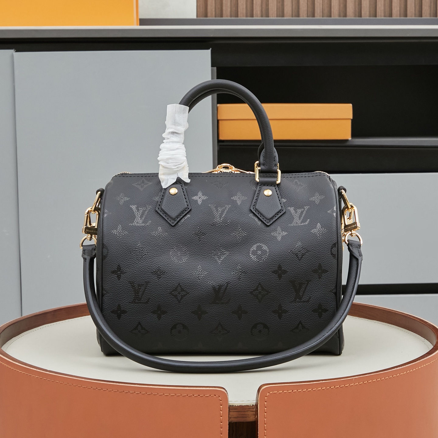Louis Vuitton Speedy Bandouliere 25 Handbag - White - Image 3