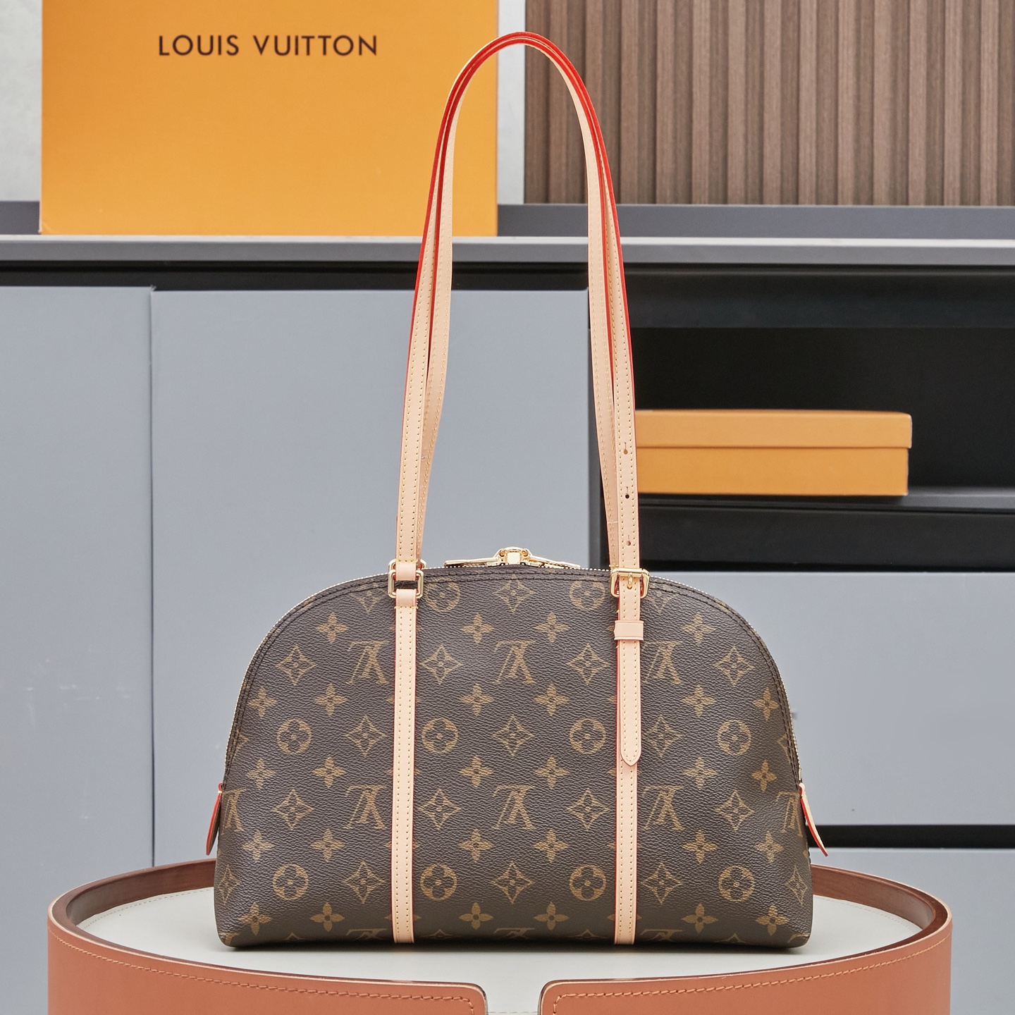 Louis Vuitton Squire Handbag M28951 - Image 3