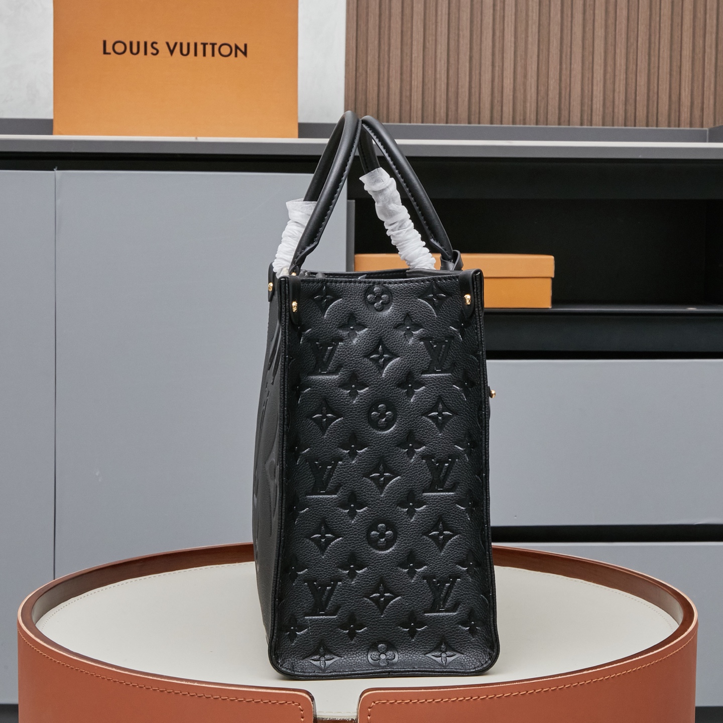 Louis Vuitton OnTheGo MM Monogram Empreinte Leather Tote Bag - Image 3