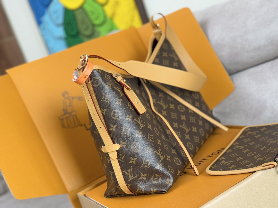 Louis Vuitton CarryAll MM Monogram Canvas Shoulder Bag - Image 3