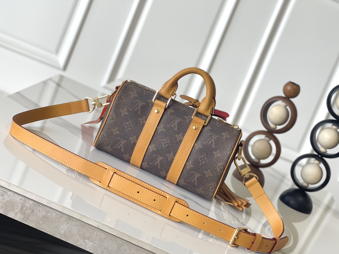 Keepall Bandouliere 25 Travel Bag in Monogram Dust Canvas - Image 3