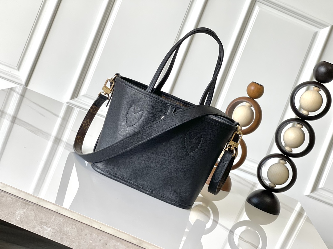 Louis Vuitton Neverfull Bandoulière Inside Out BB Reversible Monogram Tote Bag - Image 3