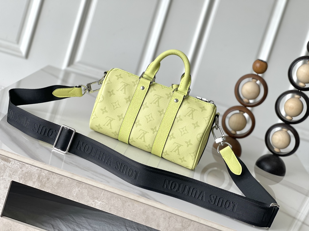 Louis Vuitton Keepall Bandoulière 25 Travel Bag - Image 3