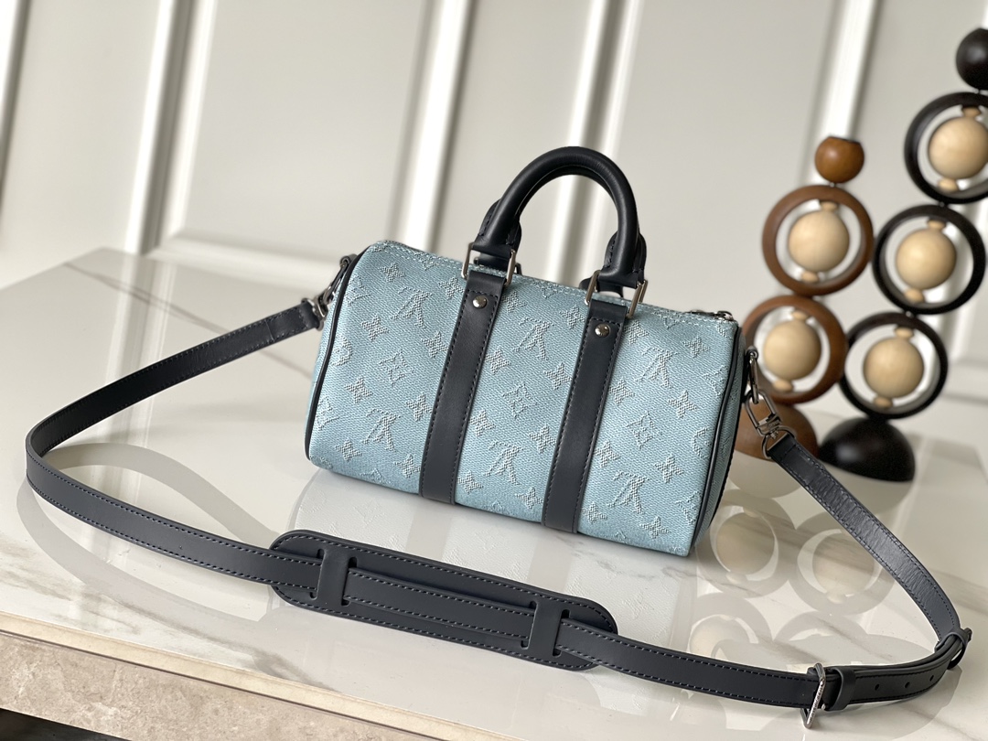 Louis Vuitton Keepall Bandouliere 25 Monogram Surfin Travel Bag - Image 3