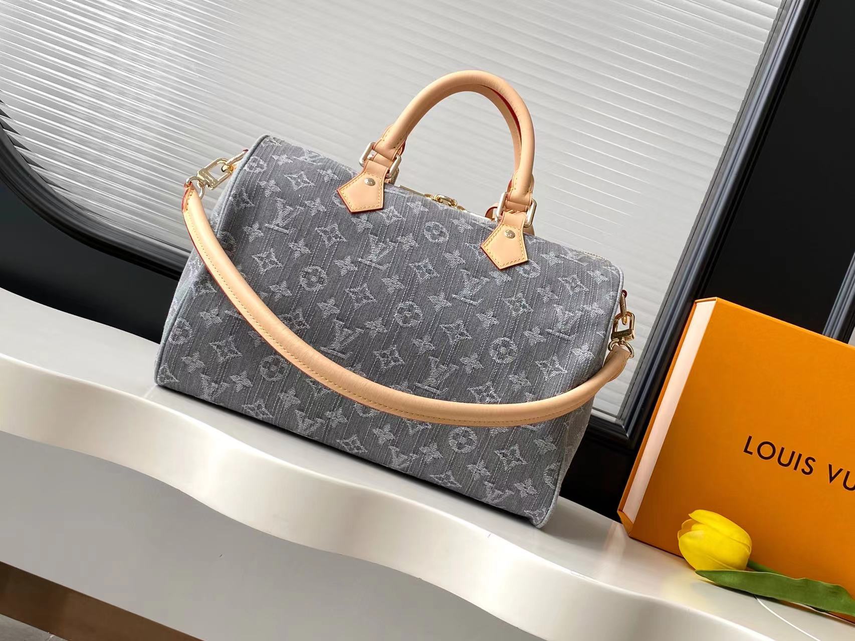 Louis Vuitton Speedy Soft 30 Handbag in Monogram Denim - Image 3
