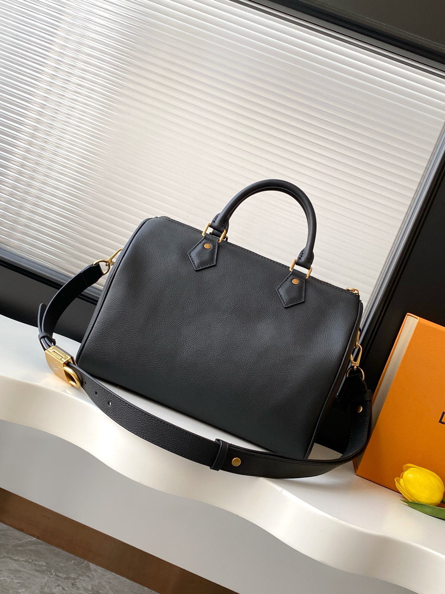 Louis Vuitton Speedy Soft 30 Handbag - Brown - Image 3
