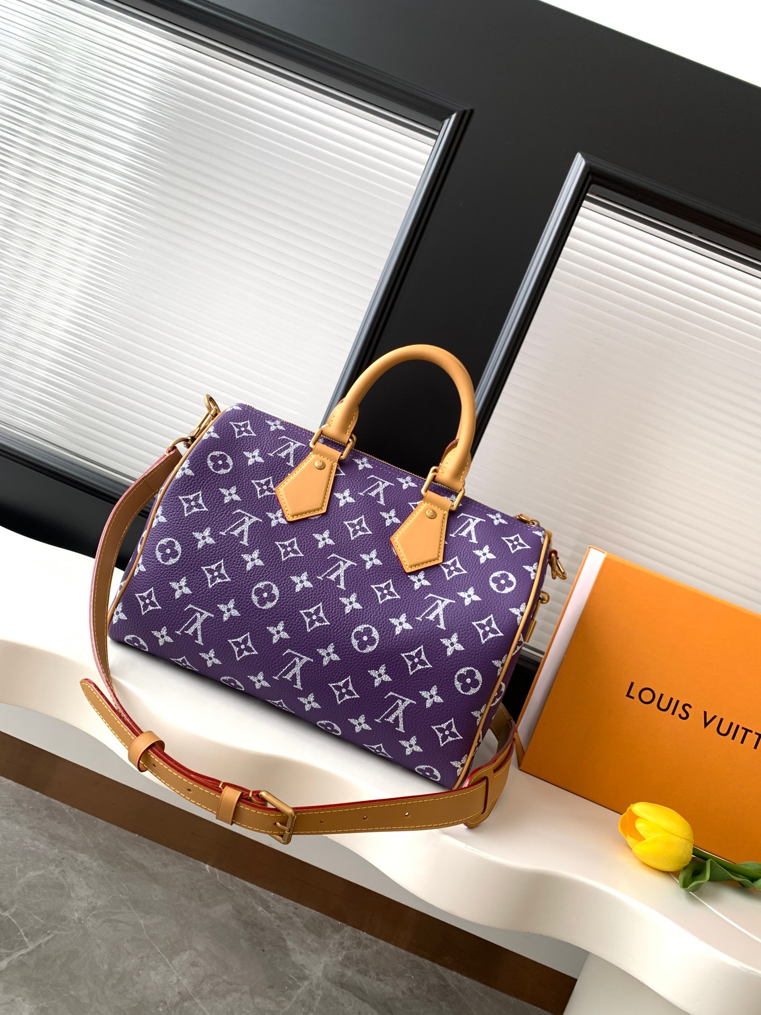 Louis Vuitton Speedy P9 Bandouliere 30 Leather Handbag - Image 3