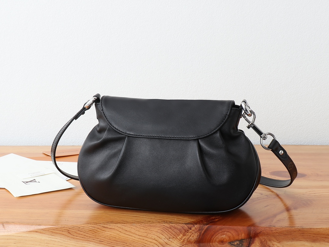 Louis Vuitton Sunset Vibe Crossbody Bag - Image 3