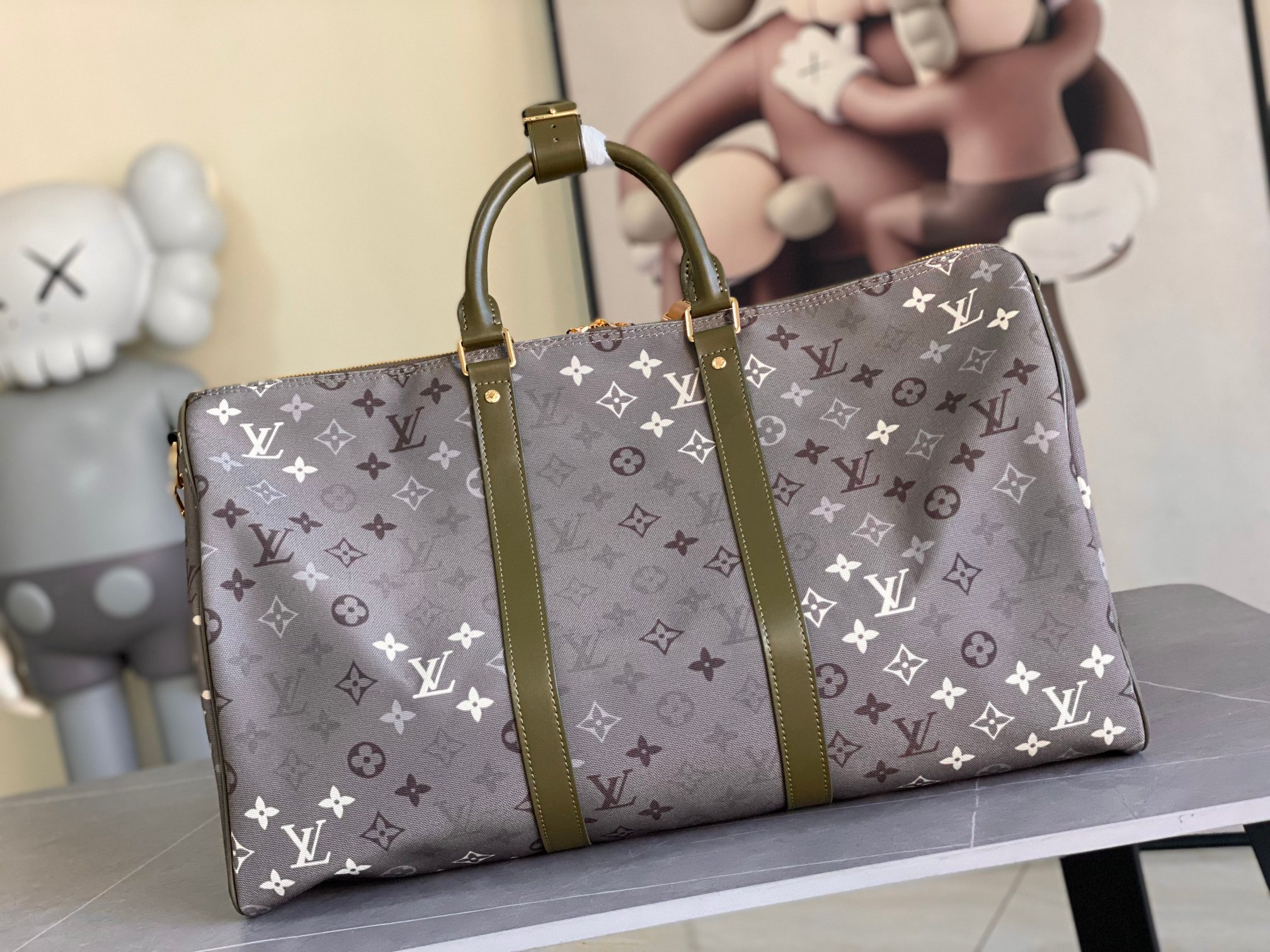 Louis Vuitton Keepall 50 Travel Bag in Khaki Monogram Canvas - Image 3