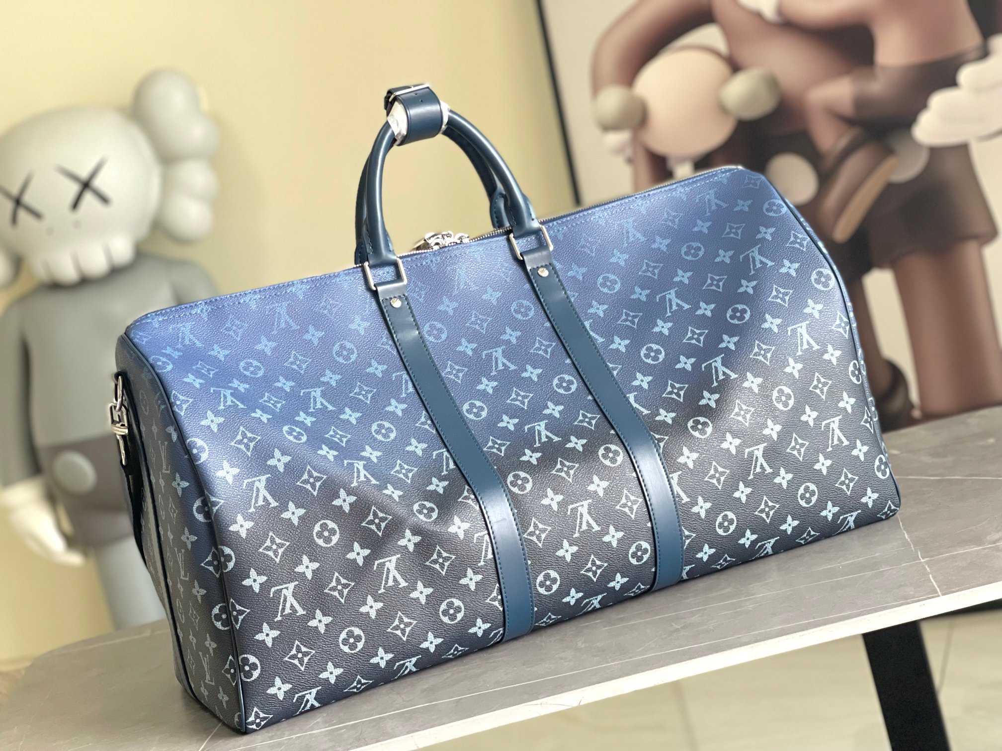 Louis Vuitton Keepall 55 Monogram Gradient Blue Travel Bag - Image 3