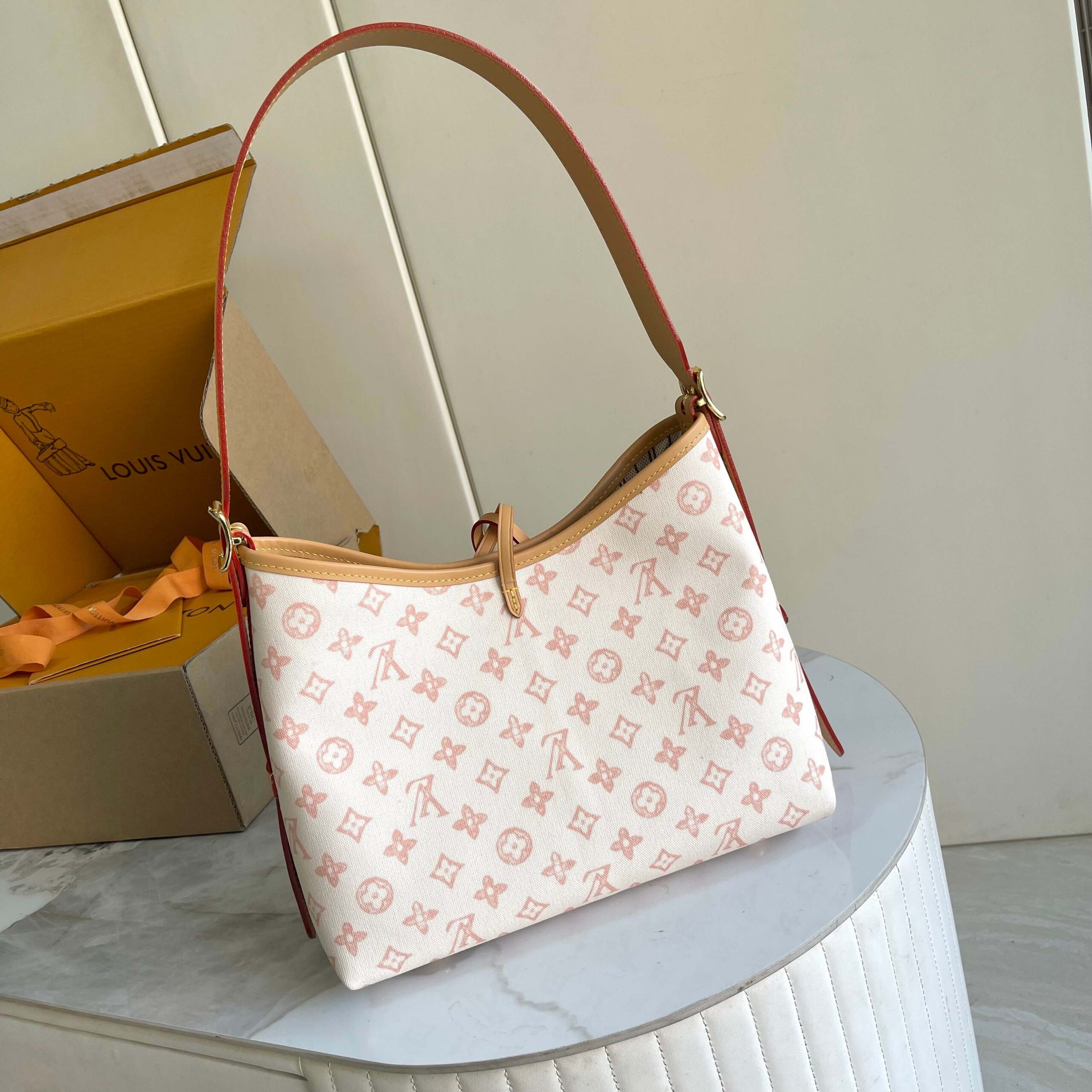 Louis Vuitton Carryall Medium Tote Bag - Image 3