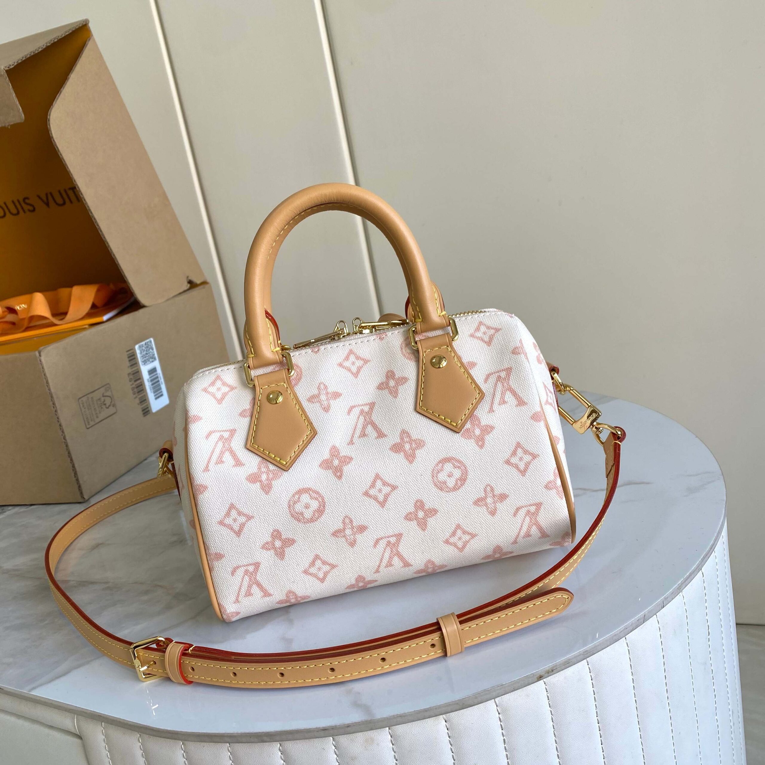 Louis Vuitton Speedy Bandouliere 20 Monogram Crossbody Bag - Image 3