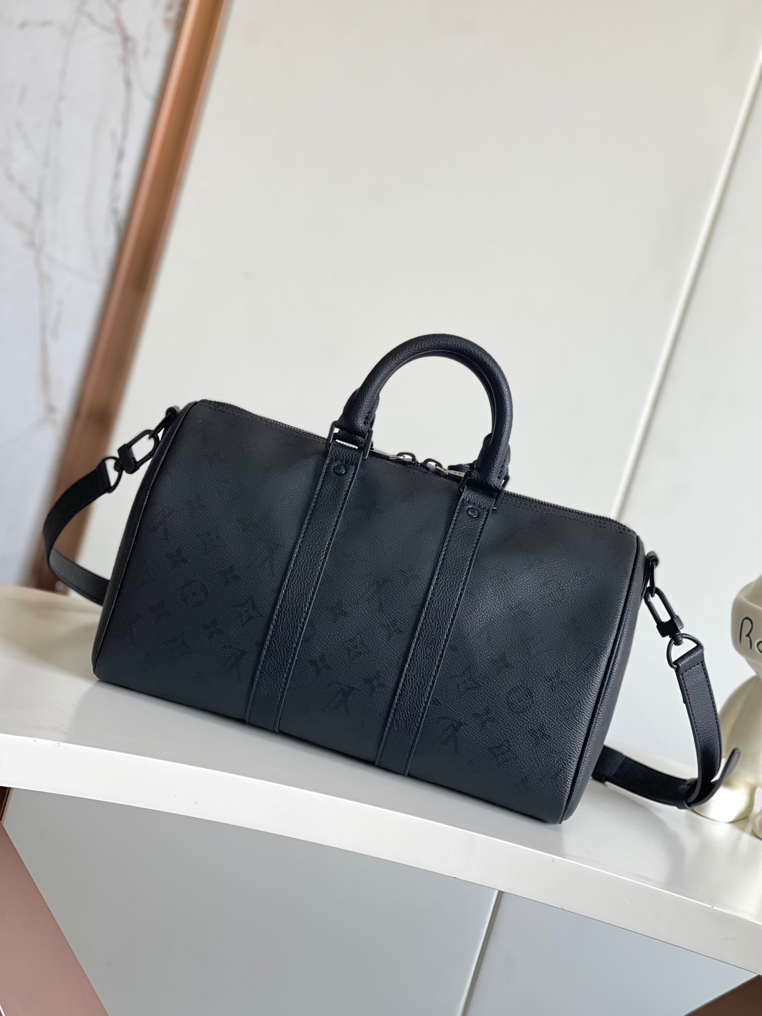 Louis Vuitton Keepall Bandoulière 35 Travel Bag - Image 3