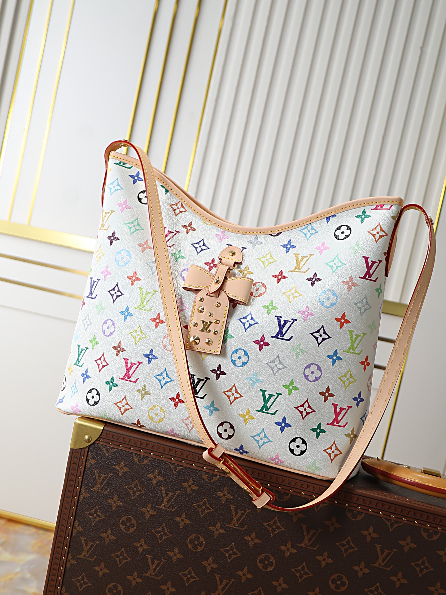 Louis Vuitton Lineup Monogram Crossbody Bag M27582 - Image 3