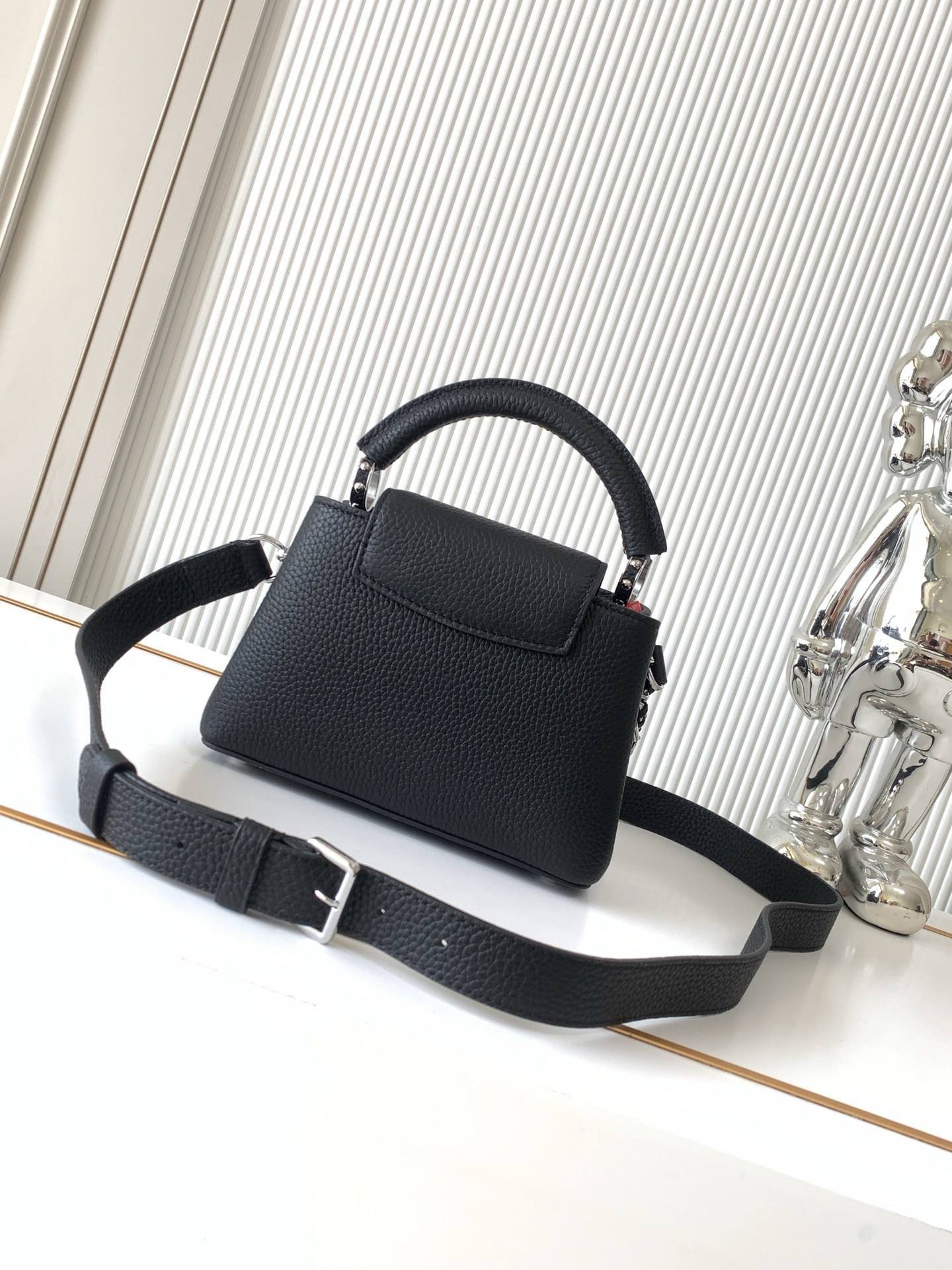 Louis Vuitton Capucines Mini, Small, and Medium Handbags in Black Taurillon Leather - Image 3
