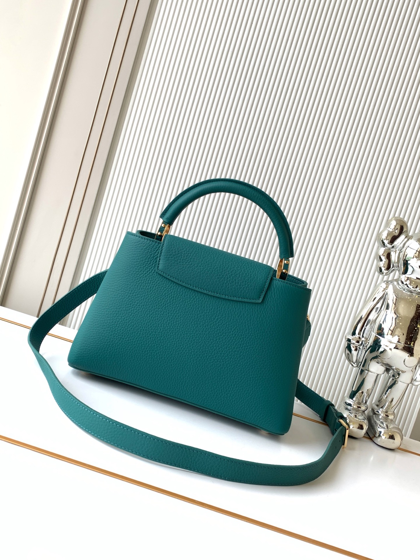 Louis Vuitton Capucines BB Handbag - Image 3