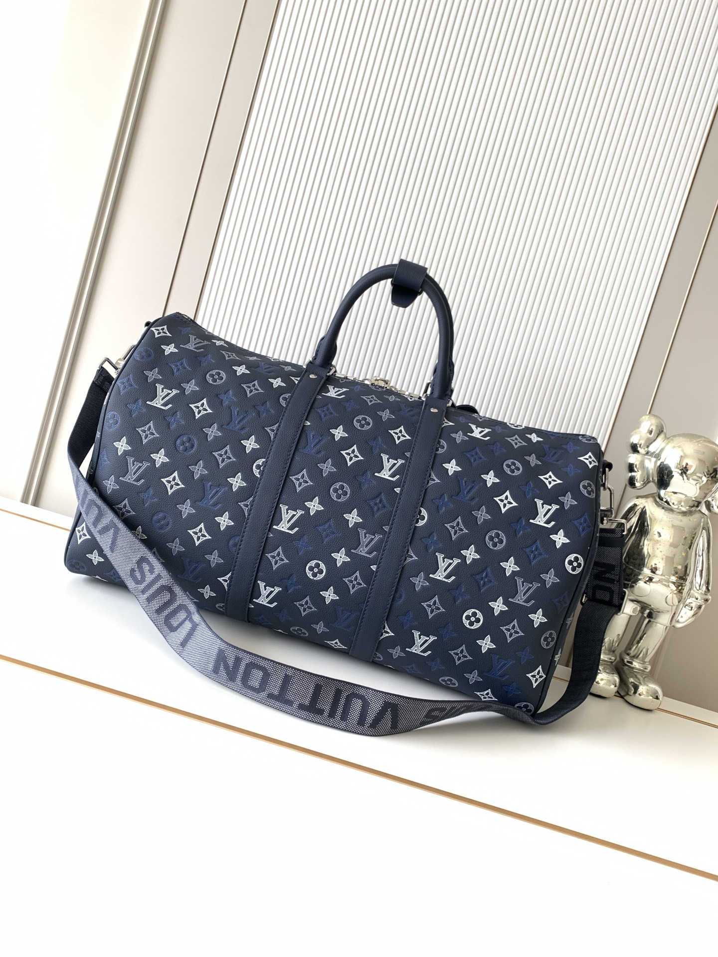 Louis Vuitton Keepall Bandoulière 50 Travel Bag - Image 3