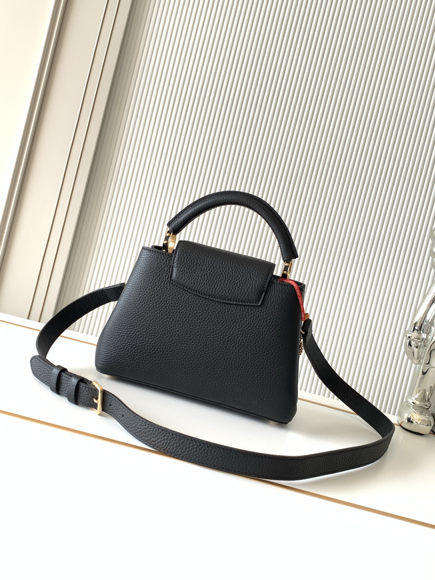 Louis Vuitton Capucines BB Handbag, Black - Image 3