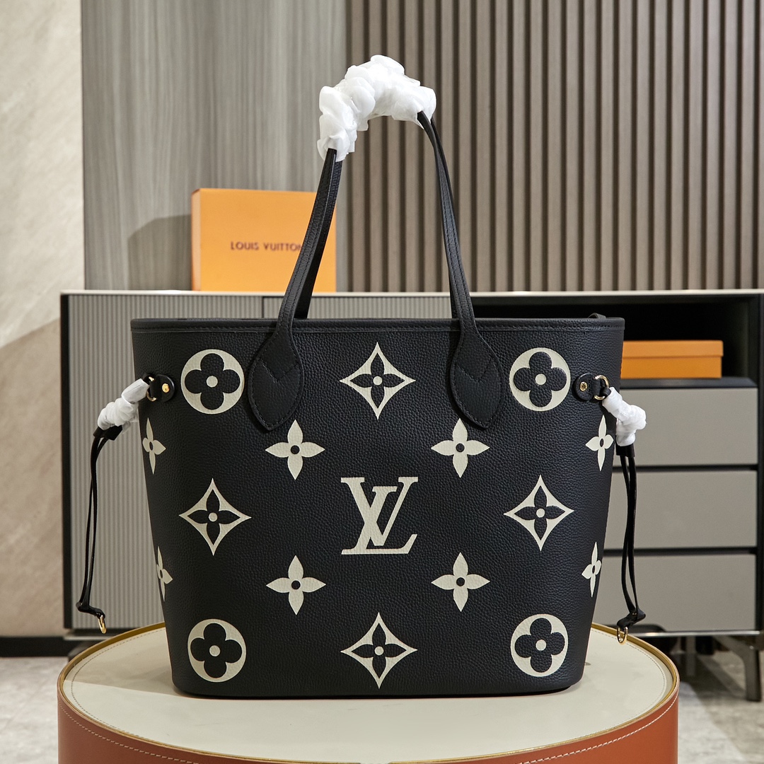 Louis Vuitton Neverfull MM Tote Bag - Image 3