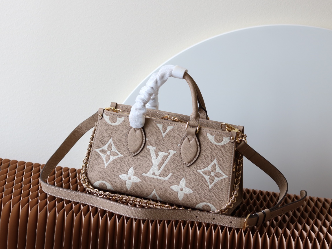 Louis Vuitton OnTheGo Small Handbag in Monogram Giant Leather - Image 3