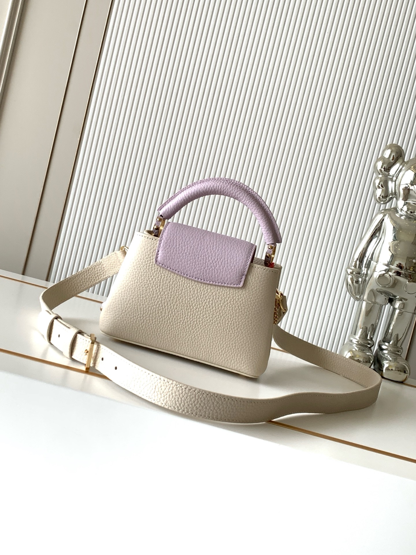 Louis Vuitton Capucines Mini Handbag in White and Purple - Image 3