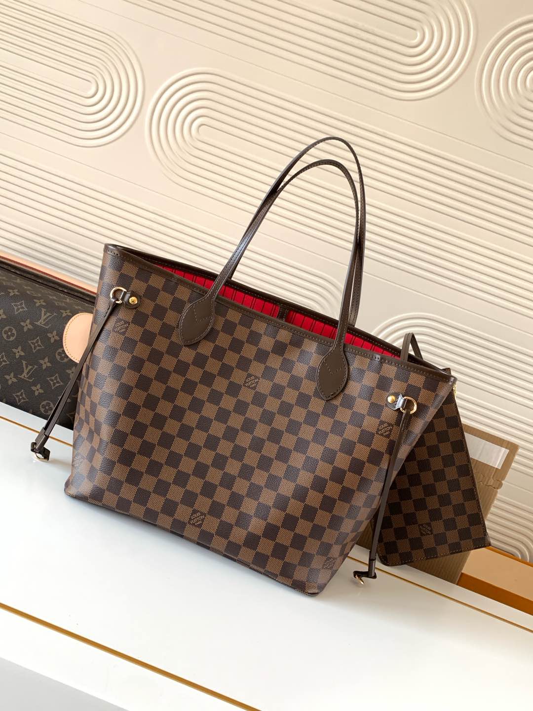 Louis Vuitton Neverfull MM Monogram Canvas Tote Bag - Image 3
