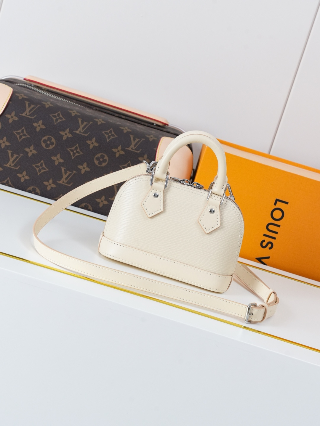 Louis Vuitton Nano Alma Handbag in White Epi Leather - Image 3