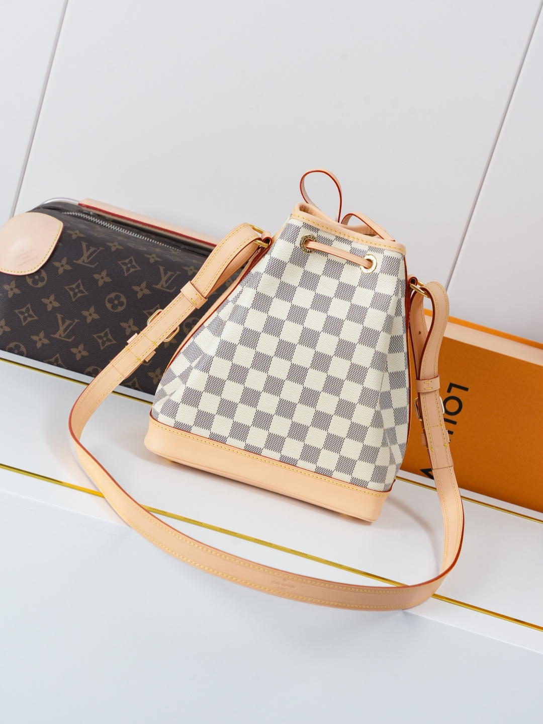 Louis Vuitton Noé BB Bucket Bag in Damier Azur Canvas - Image 3