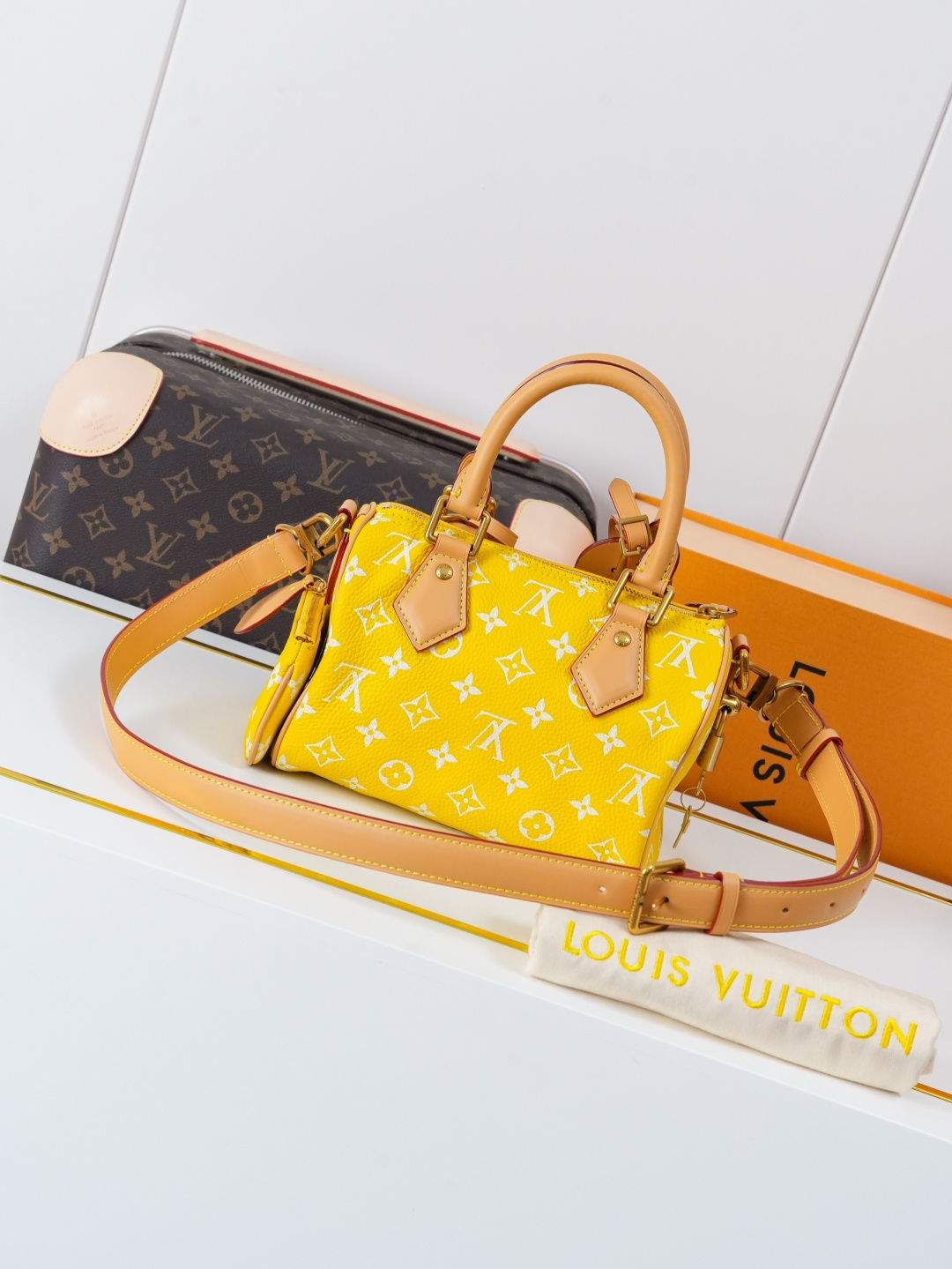Louis Vuitton Speedy Bandoulière 20 Handbag - Image 3