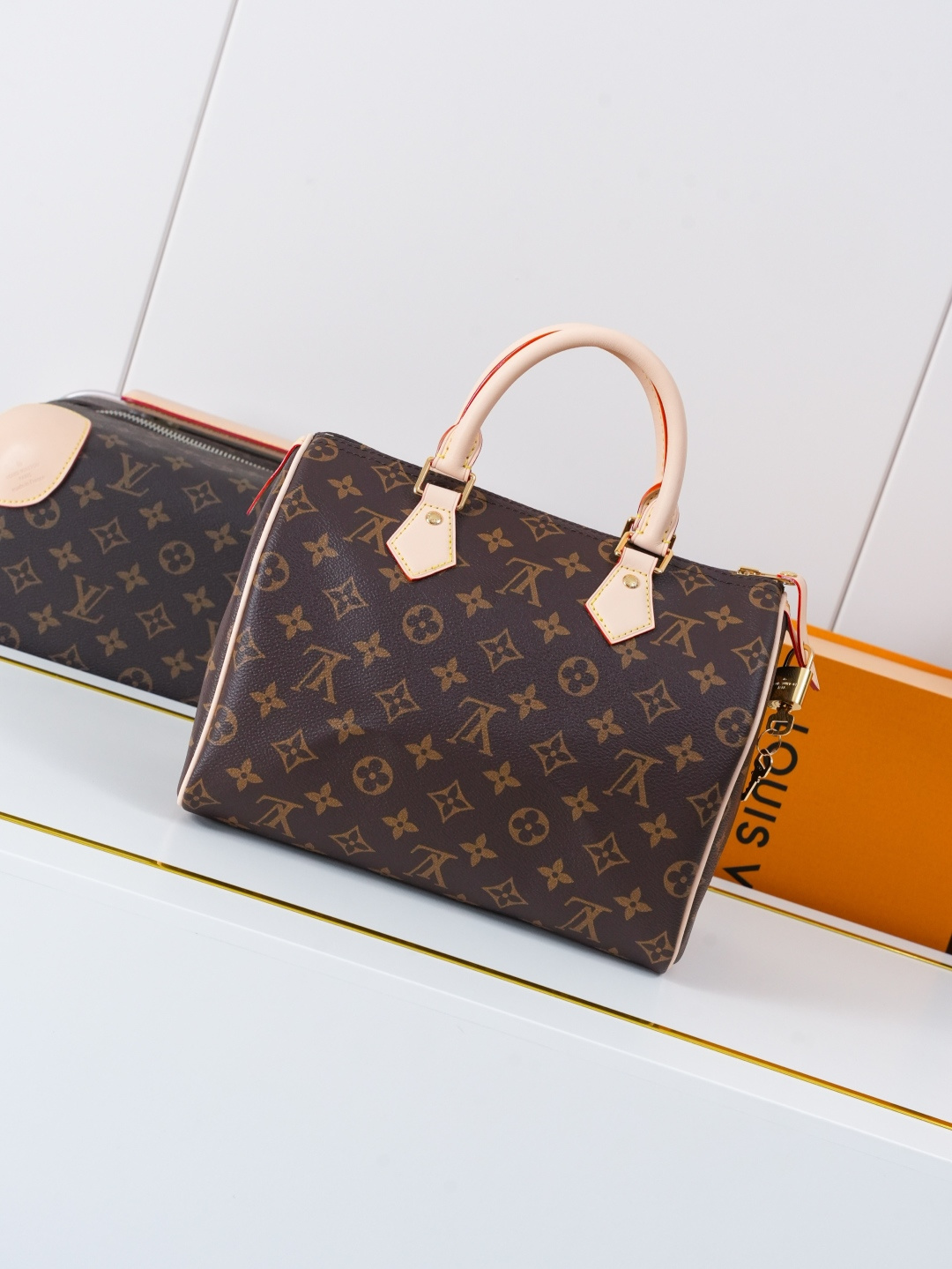 Louis Vuitton Speedy Bandouliere 25 Monogram Handbag - Image 3