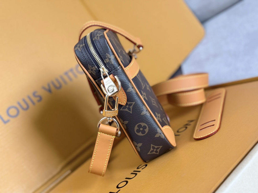 Louis Vuitton Danube Monogram Crossbody Bag - Image 3