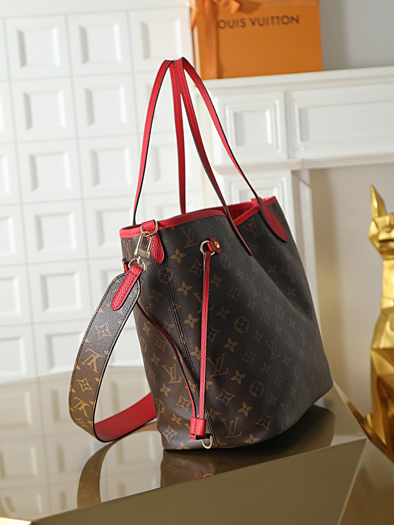 Louis Vuitton Neverfull Bandoulière Inside Out Medium Tote Bag - Image 3