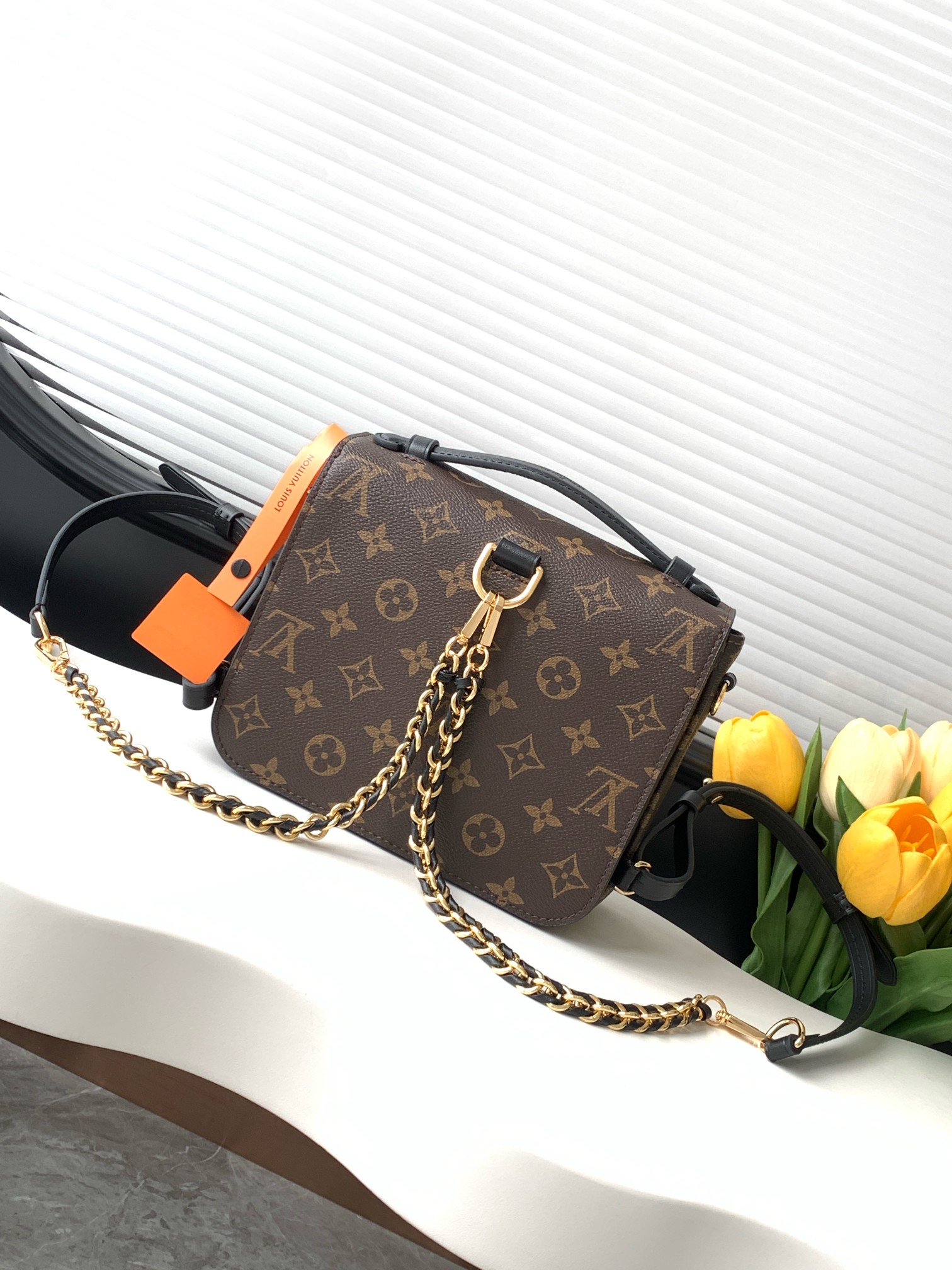 Louis Vuitton Pochette Metis Monogram Reverse Shoulder Bag - Image 3