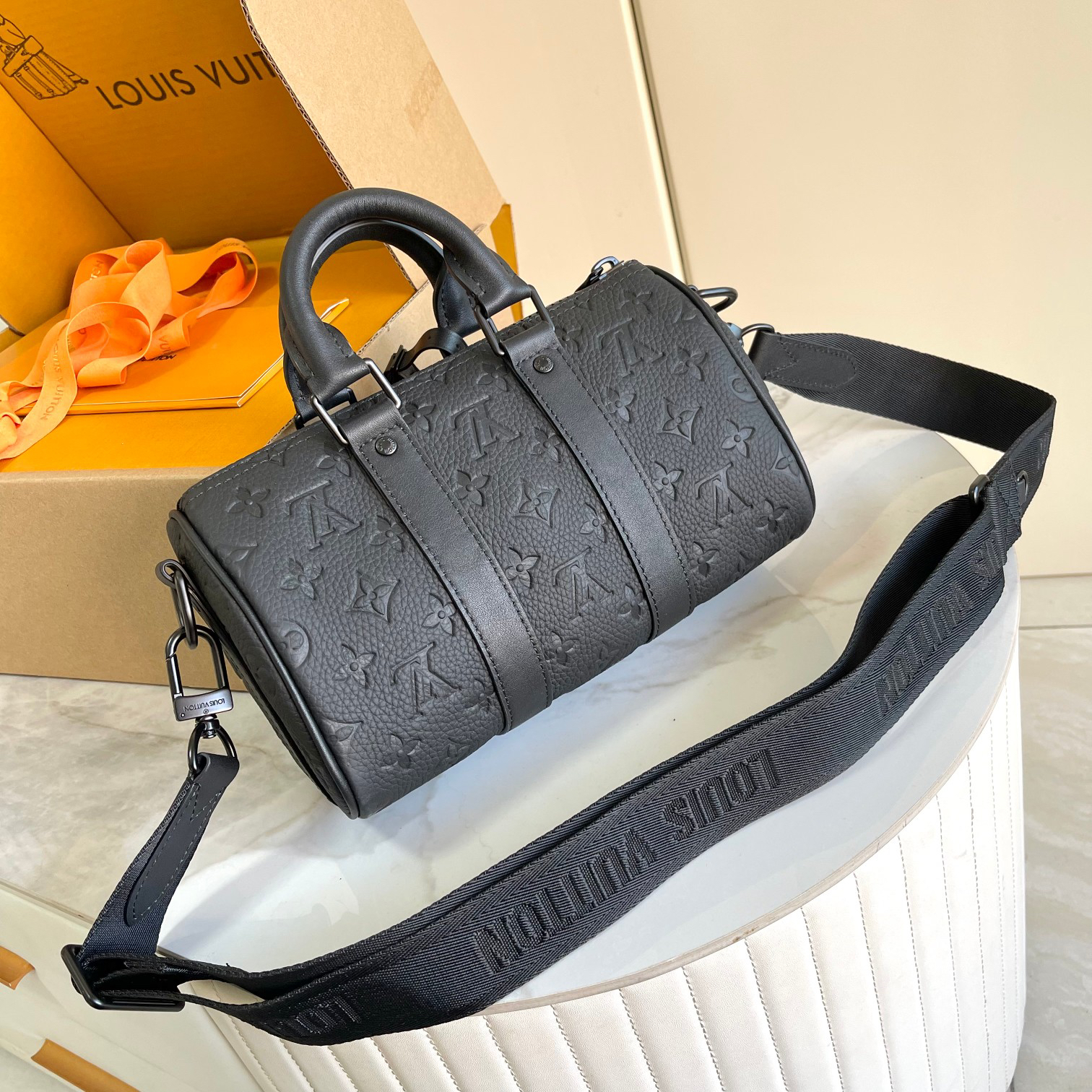 Louis Vuitton Aerogram Keepall XS Leather Bag - Image 3