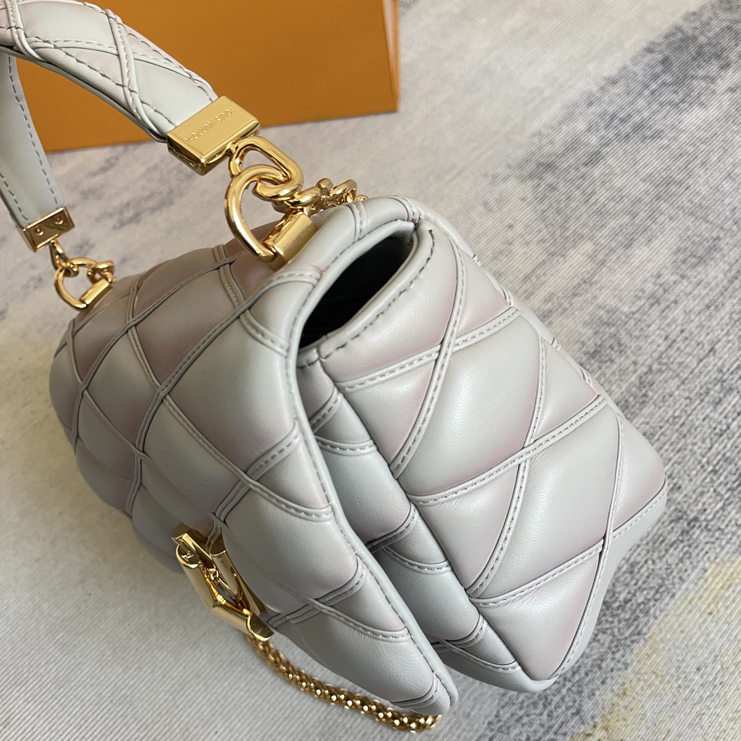 Louis Vuitton GO-14 MM Quilted Lambskin Handbag - Image 3