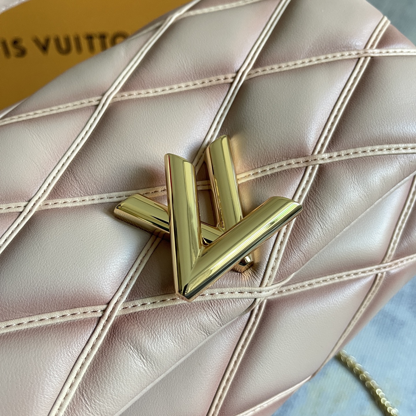 Louis Vuitton GO-14 Medium Handbag - Image 3
