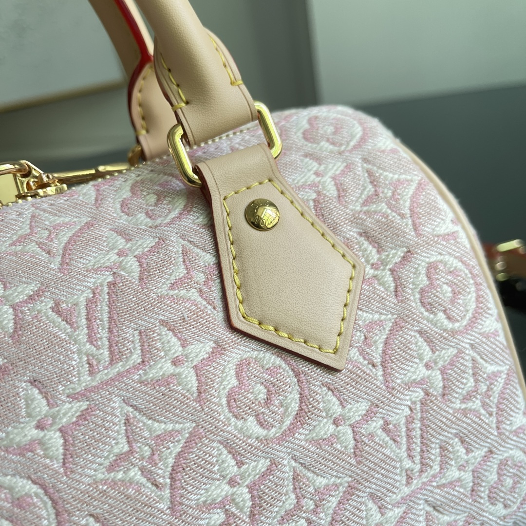 Louis Vuitton Speedy Bandoulière 20 Handbag in Pink Monogram Emblème Canvas - Image 3
