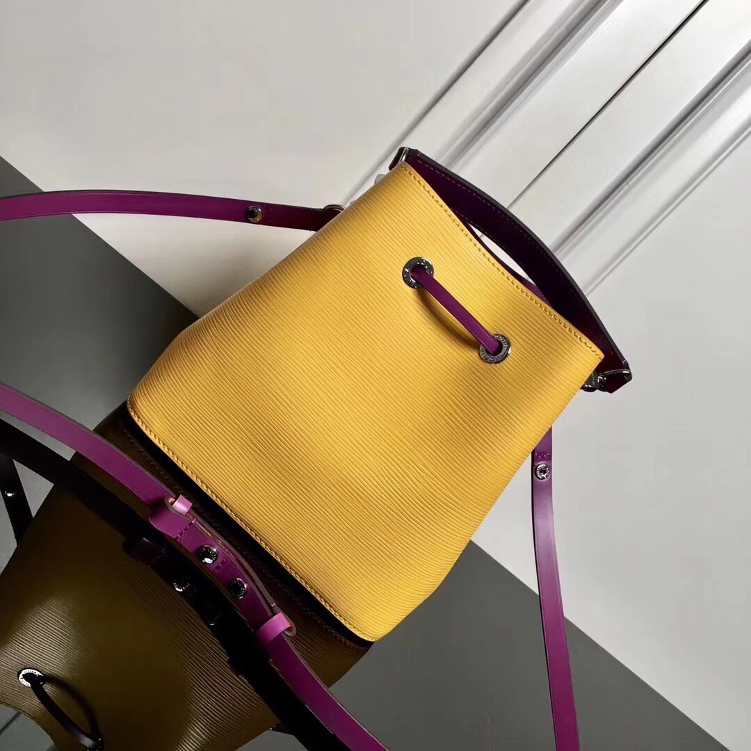 Louis Vuitton NéoNoé BB Bucket Bag - Image 3