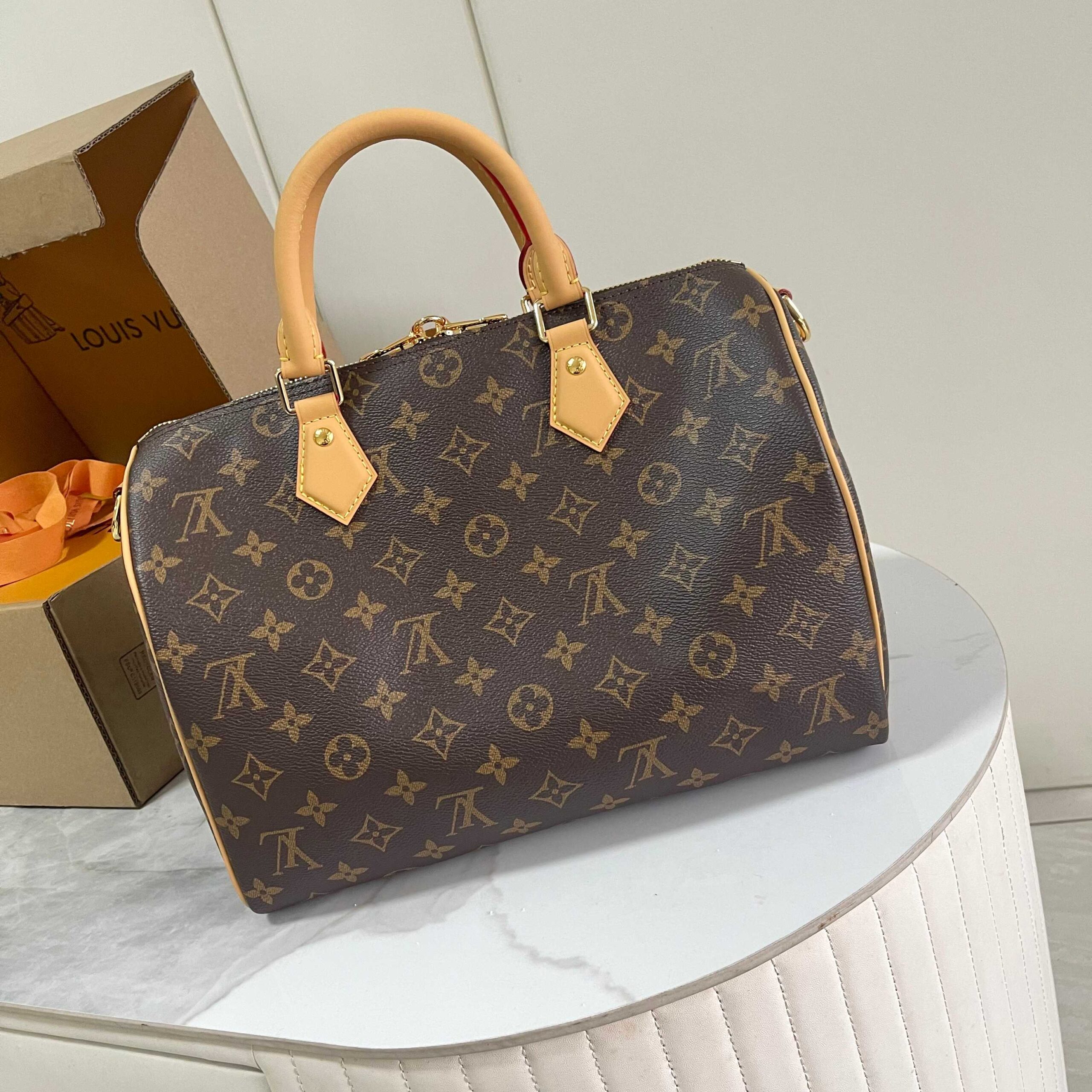 Louis Vuitton Speedy Soft 30 Handbag in Monogram Eclipse Canvas - Image 3