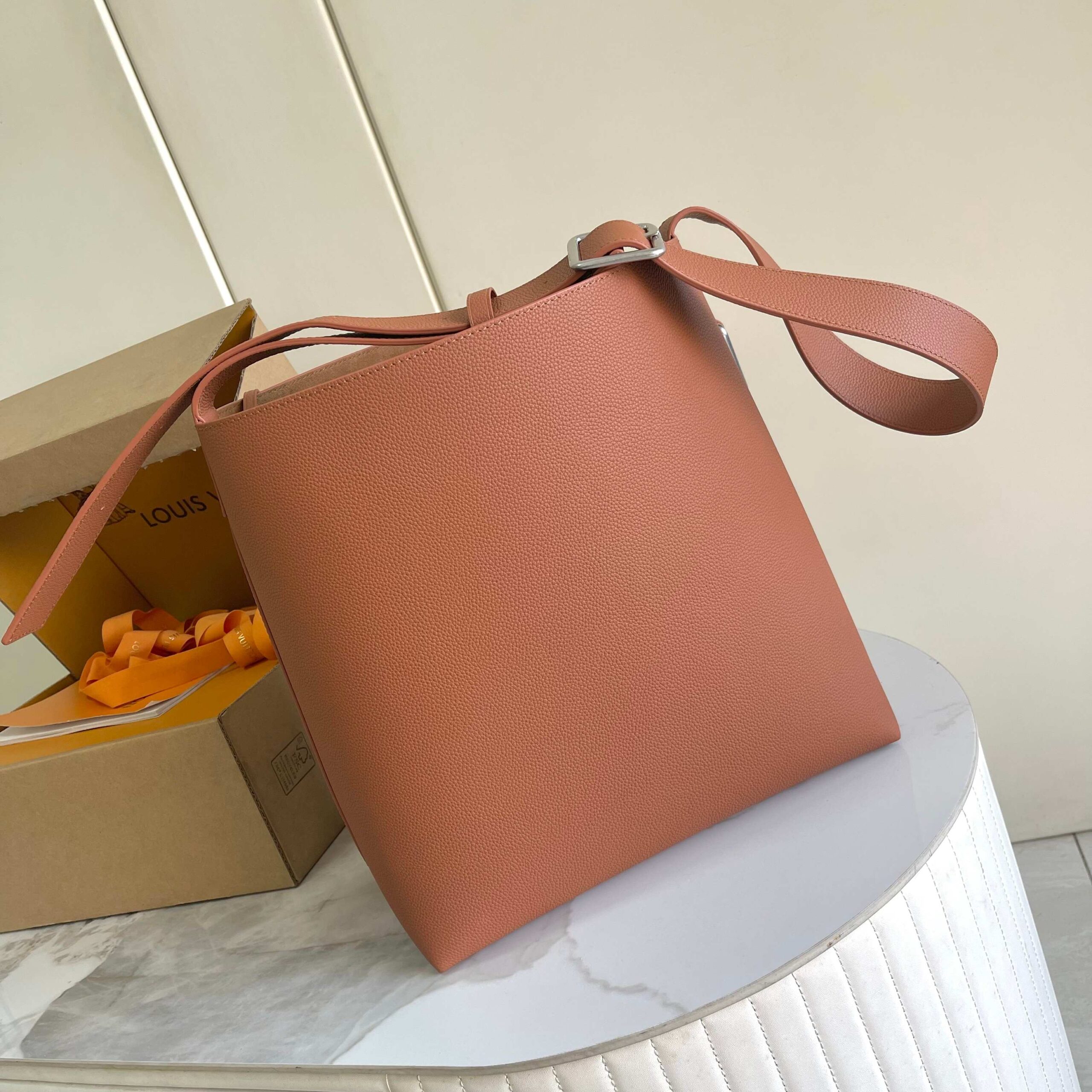 Louis Vuitton Verso Hobo Bag M26745 - Image 3