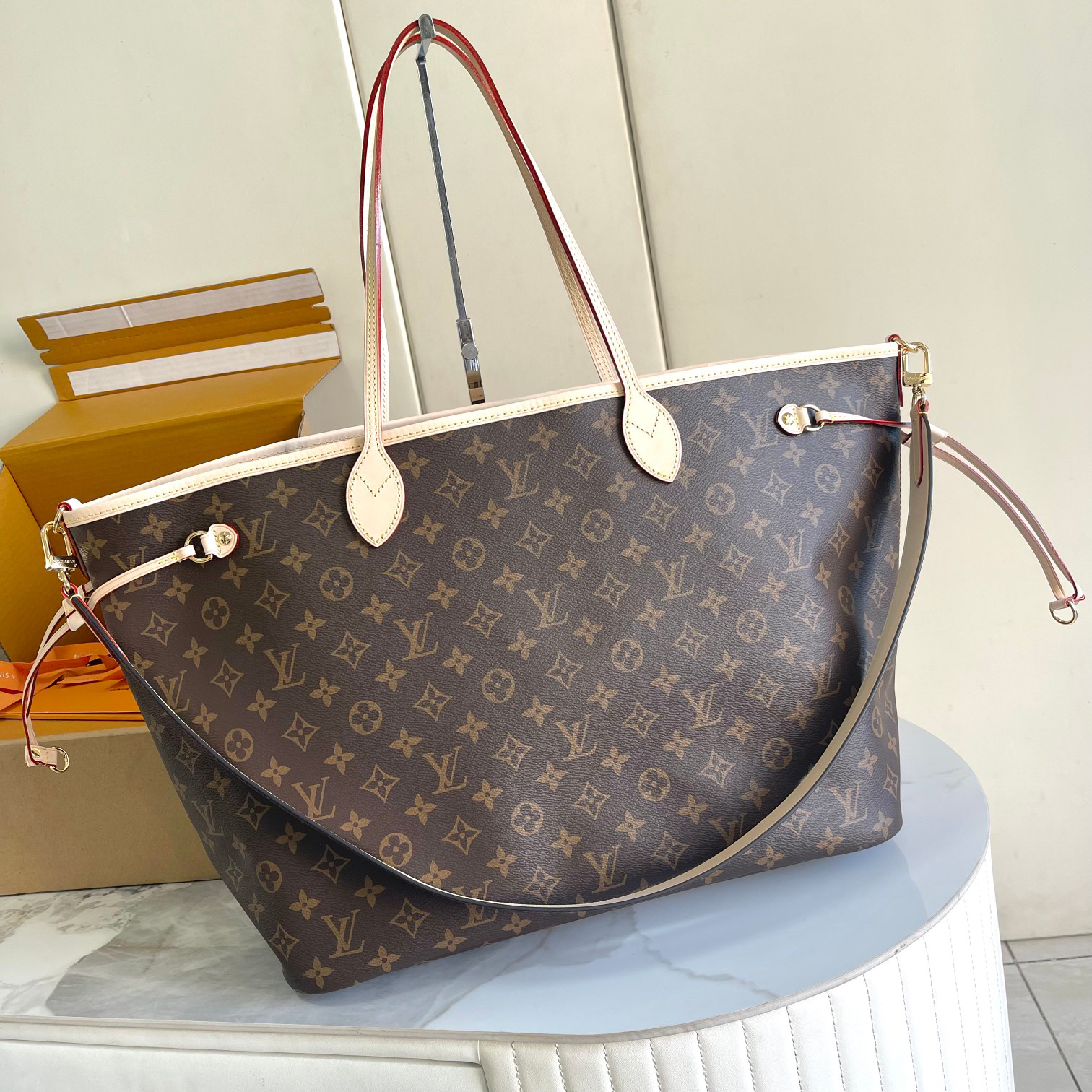 Louis Vuitton Neverfull Bandoulière Inside Out GM Tote Bag - Image 3