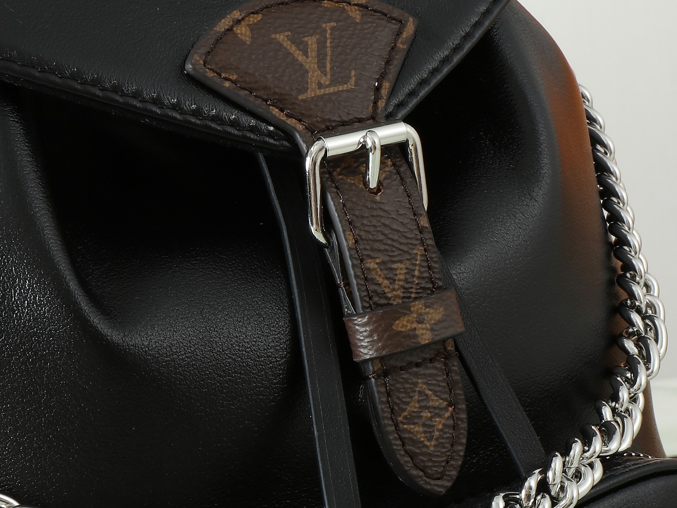 Louis Vuitton Montsouris Small Leather Backpack - Image 3