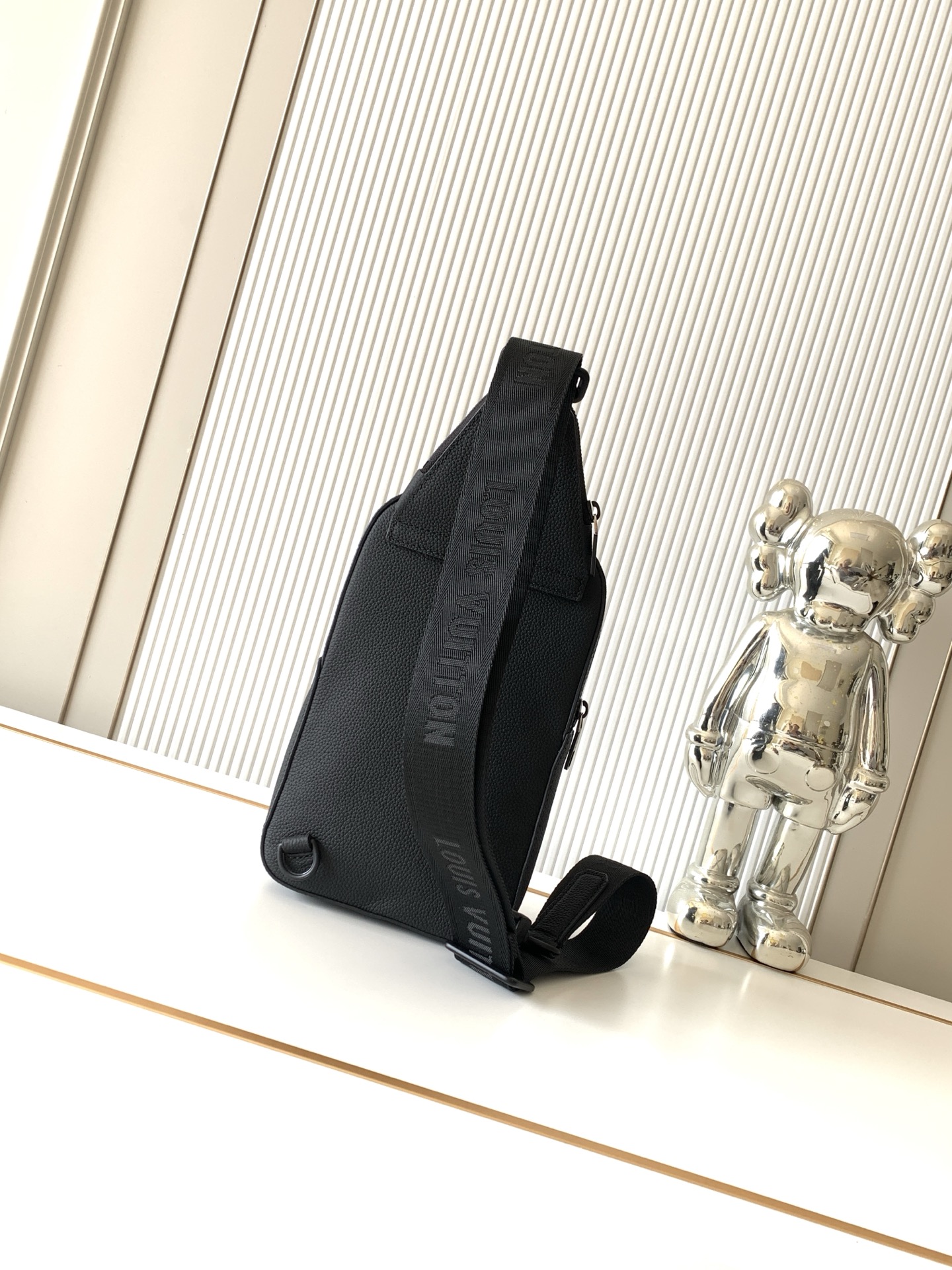 Louis Vuitton Avenue Sling Bag PM – LV Aerogram - Image 3
